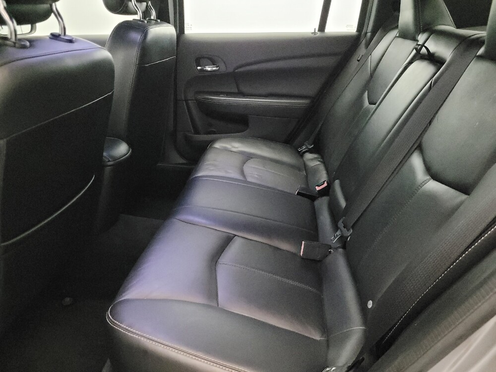 2014 Chrysler 200 in Pittsburgh, PA 15237 - 18132388 18