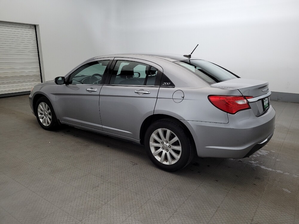 2014 Chrysler 200 in Pittsburgh, PA 15237 - 18132388 3