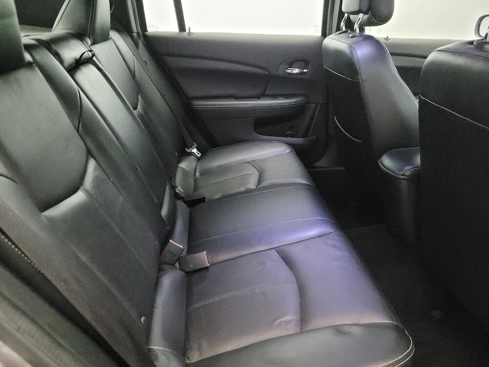 2014 Chrysler 200 in Pittsburgh, PA 15237 - 18132388 19