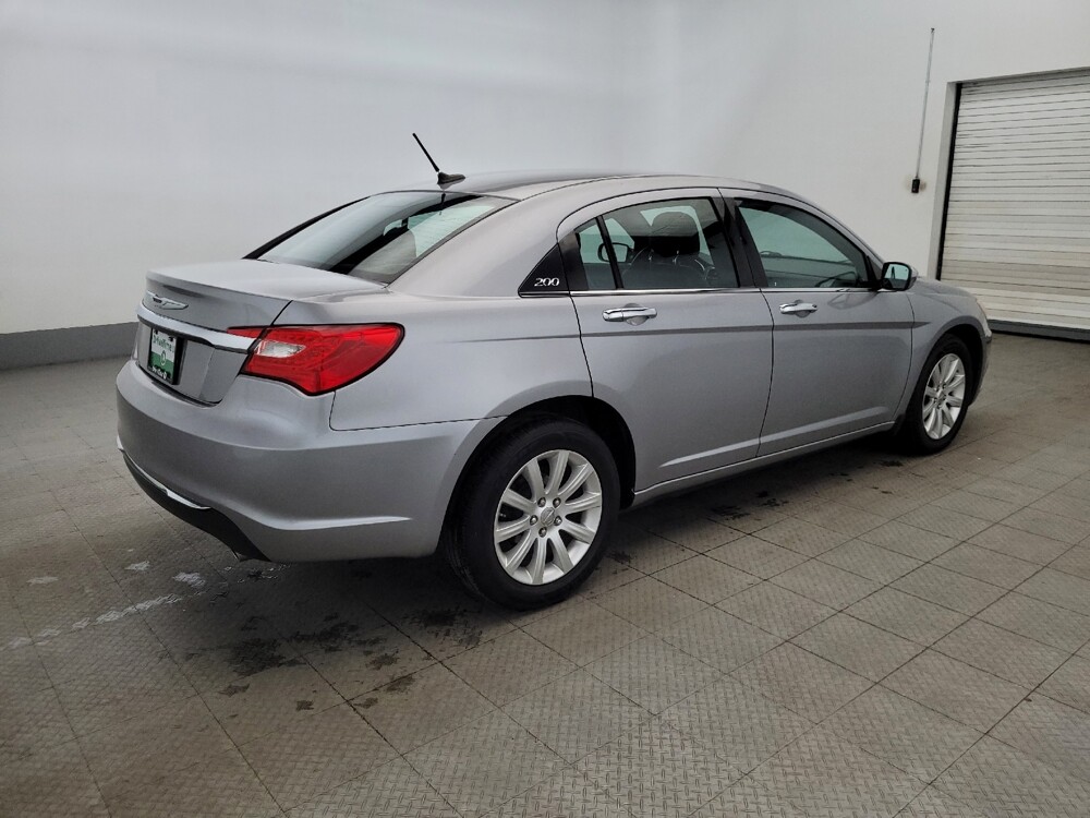 2014 Chrysler 200 in Pittsburgh, PA 15237 - 18132388 10