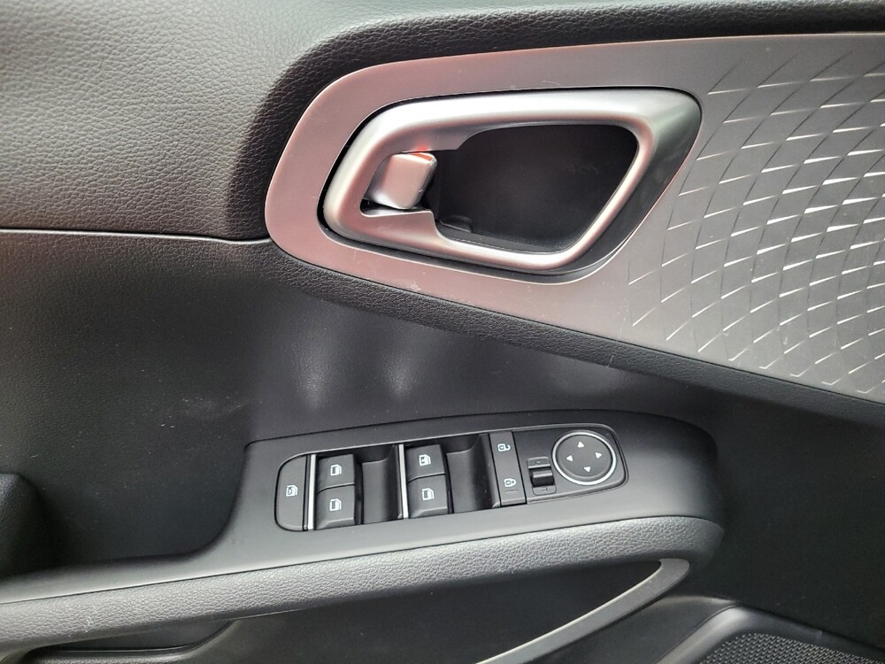 2025 Kia Soul in Allentown, PA 18103 - 18132395 27