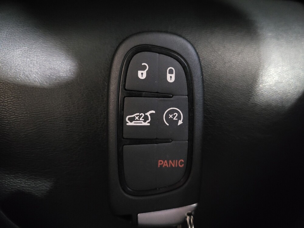 2019 Jeep Cherokee in Williamstown, NJ 8094 - 18132410 32