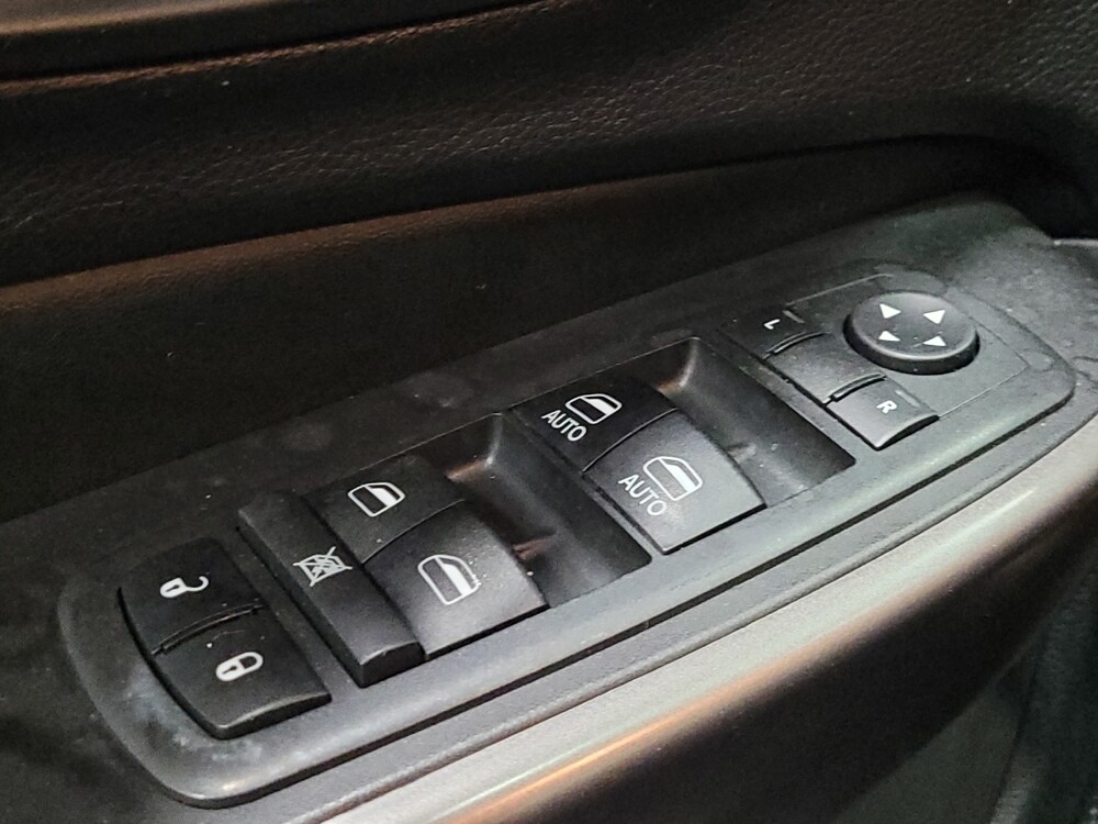 2019 Jeep Cherokee in Williamstown, NJ 8094 - 18132410 27