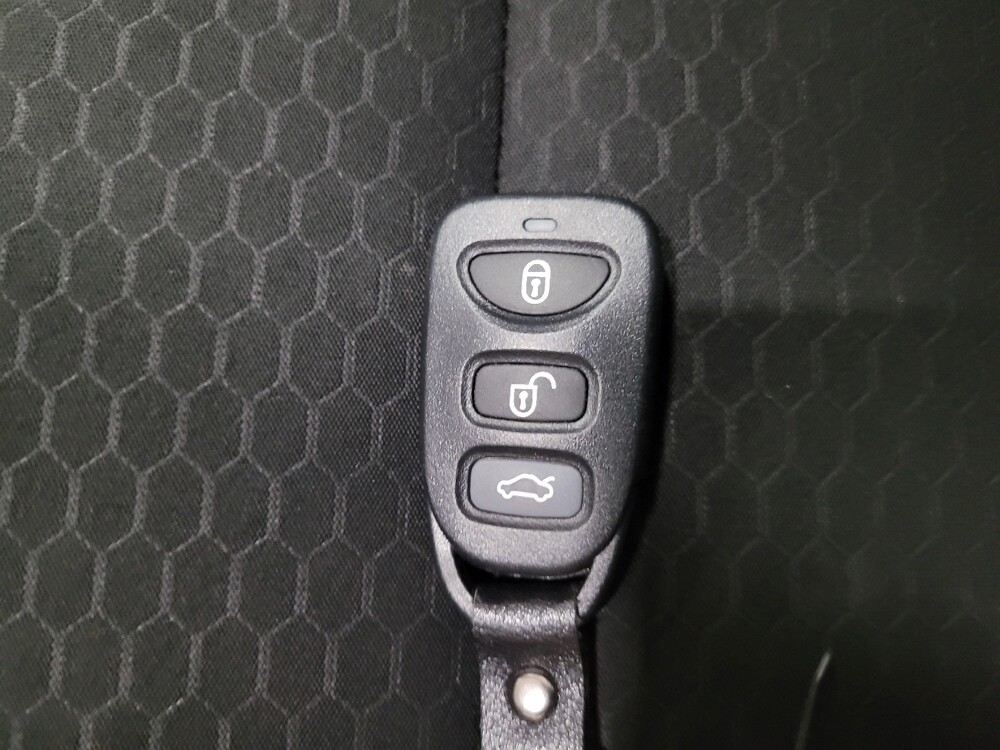 2020 Hyundai Elantra in Owings Mills, MD 21117 - 18132413 32