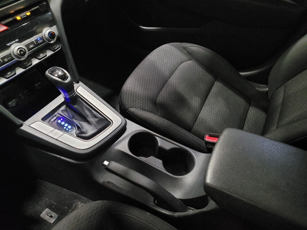 2020 Hyundai Elantra in Owings Mills, MD 21117 - 18132413 26