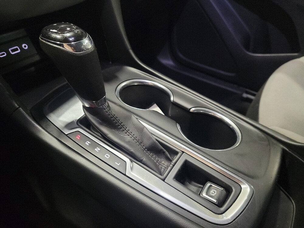 2020 Chevrolet Equinox in Newport News, VA 23601 - 18132420 26