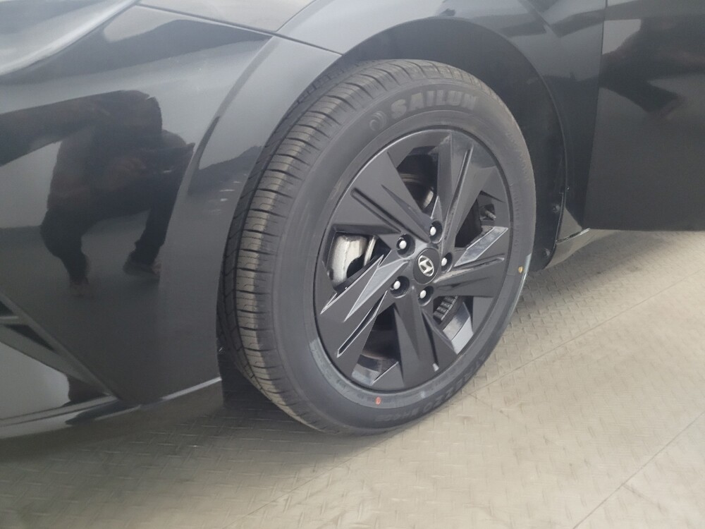 2023 Hyundai Elantra in New Castle, DE 19720 - 18132421 31