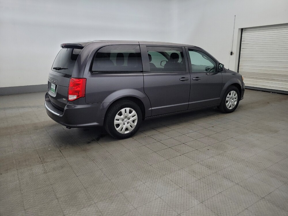 2018 Dodge Grand Caravan in Newport News, VA 23601 - 18132426 10