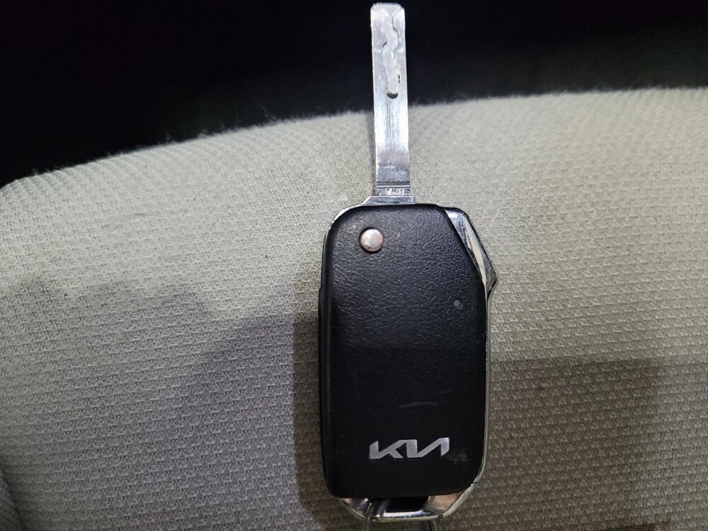 2023 Kia Forte in New Castle, DE 19720 - 18132428 32