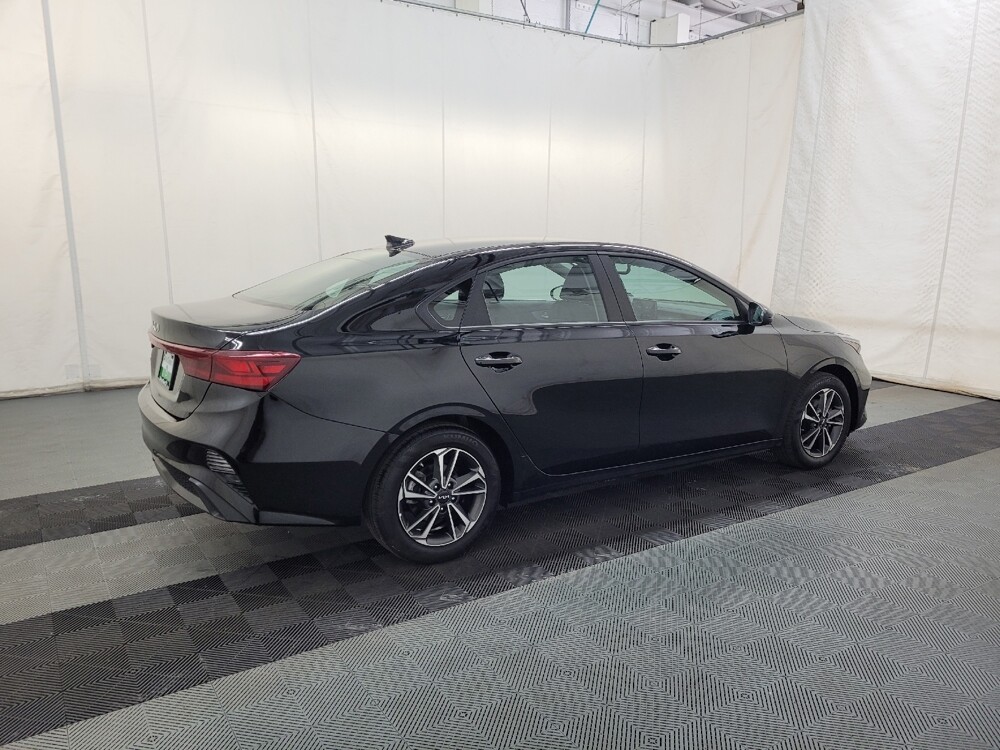 2023 Kia Forte in Langhorne, PA 19047 - 18132429 10