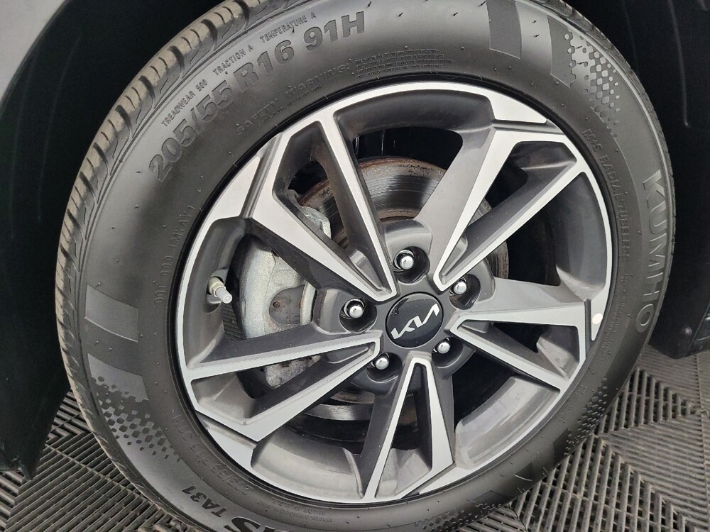 2023 Kia Forte in Langhorne, PA 19047 - 18132429 31