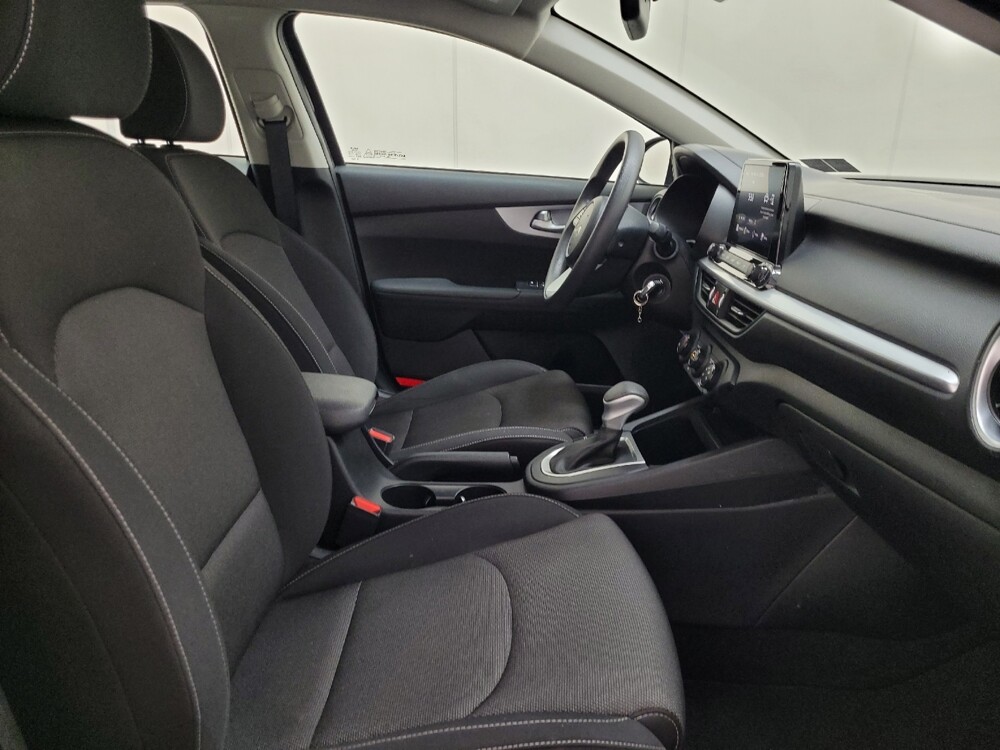 2023 Kia Forte in Langhorne, PA 19047 - 18132429 21