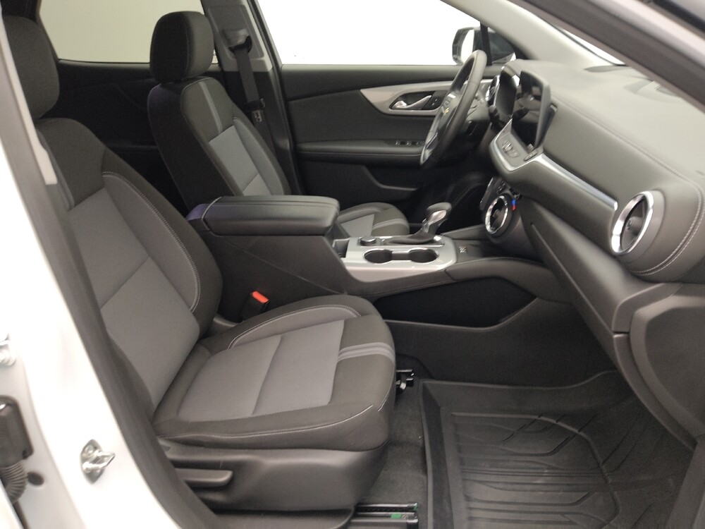 2024 Chevrolet Blazer in Springfield, MO 65807 - 18132450 21
