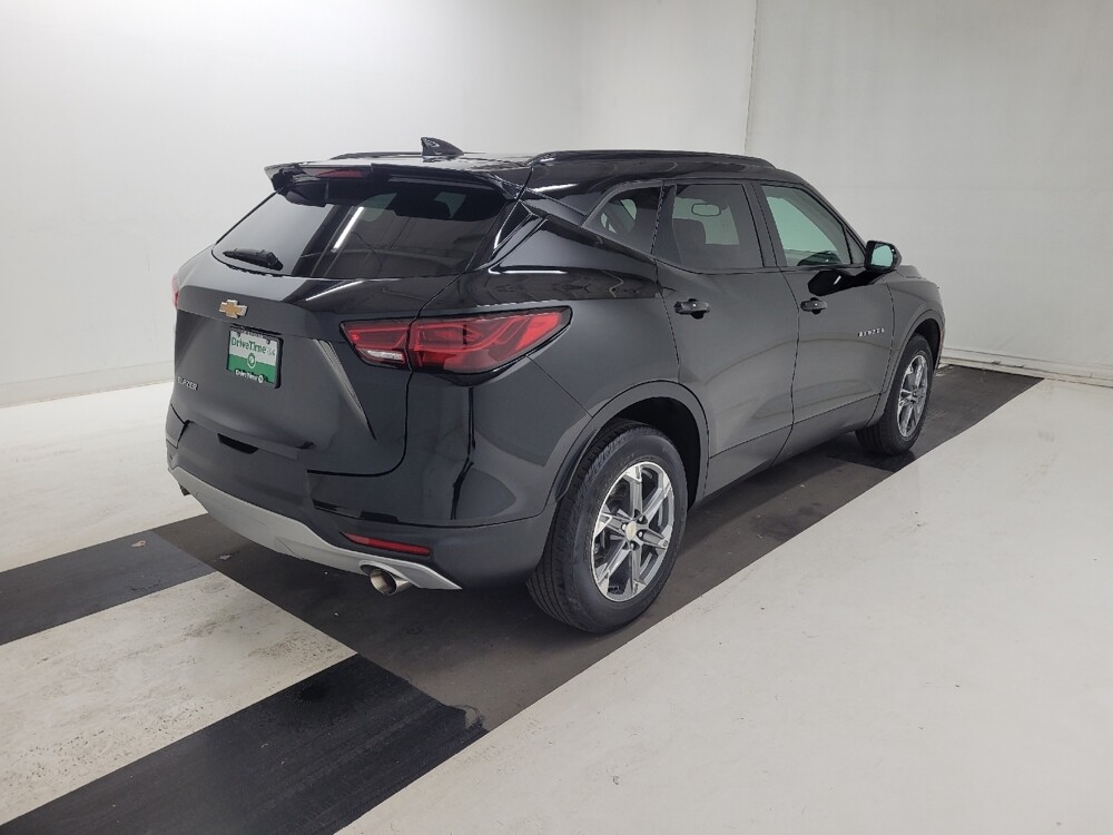 2024 Chevrolet Blazer in St. Louis, MO 63125 - 18132454 9