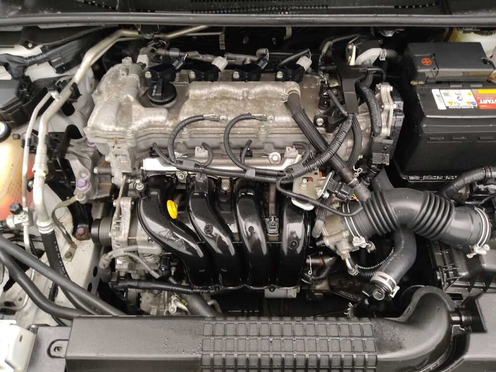 2020 Toyota Corolla in Gladstone, MO 64118 - 18132455 30