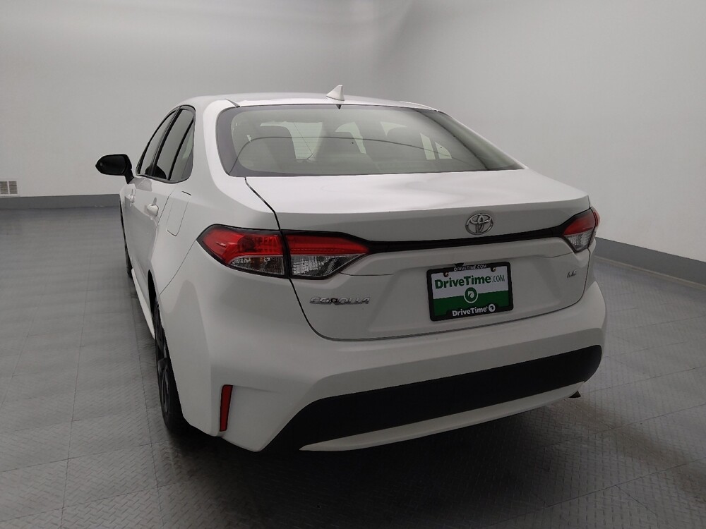 2020 Toyota Corolla in Gladstone, MO 64118 - 18132455 6