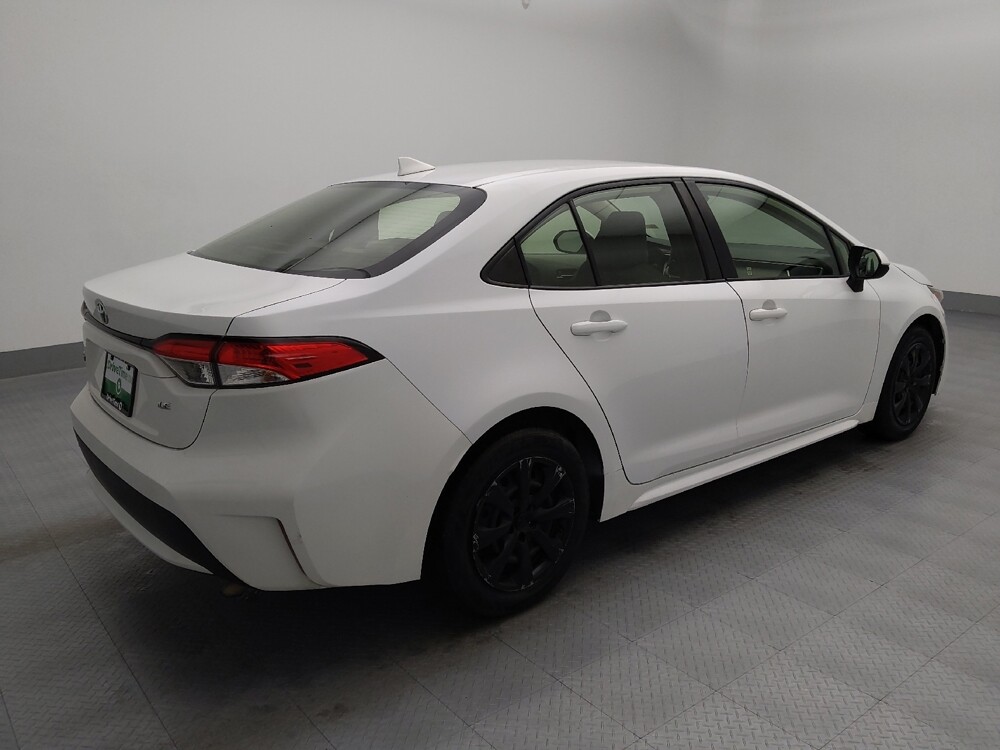 2020 Toyota Corolla in Gladstone, MO 64118 - 18132455 10