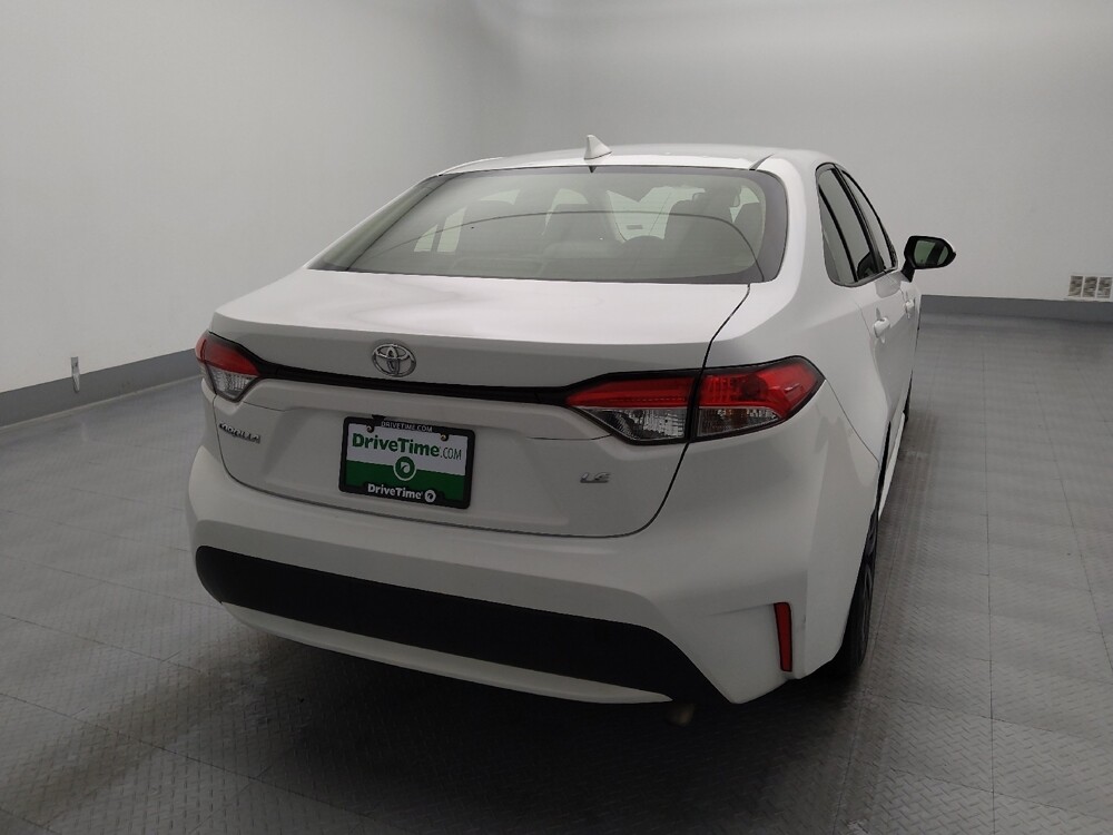 2020 Toyota Corolla in Gladstone, MO 64118 - 18132455 7
