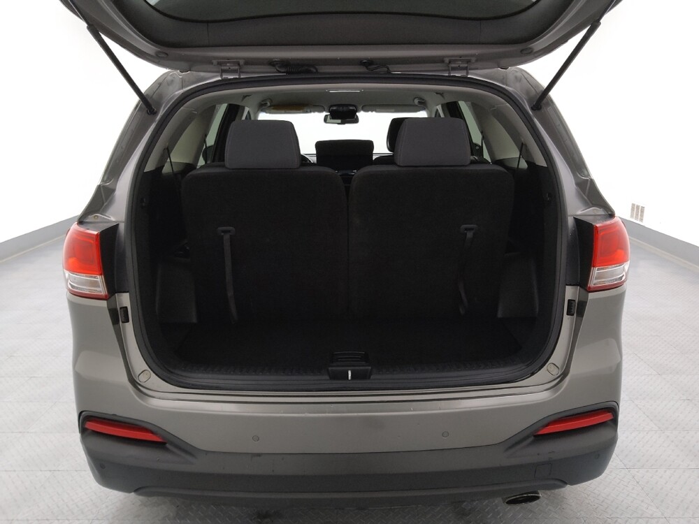 2016 Kia Sorento in Gladstone, MO 64118 - 18132456 29