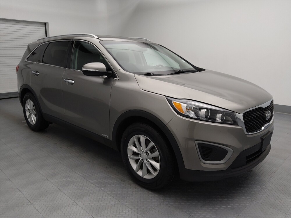 2016 Kia Sorento in Gladstone, MO 64118 - 18132456 11