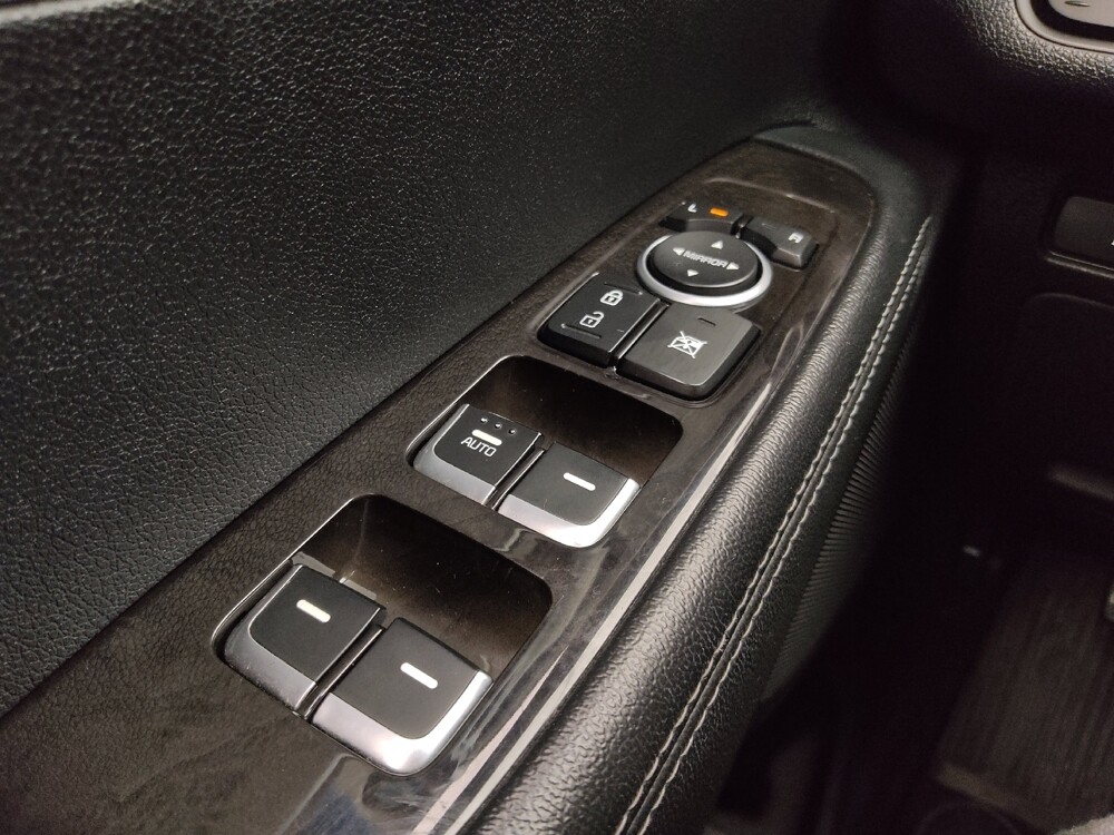 2016 Kia Sorento in Gladstone, MO 64118 - 18132456 27