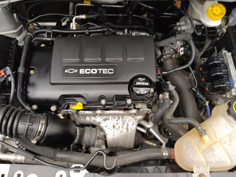 2020 Chevrolet Sonic in Gladstone, MO 64118 - 18132457 30