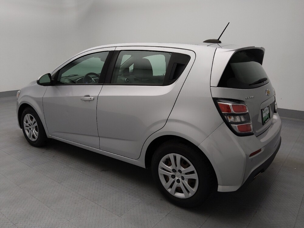 2020 Chevrolet Sonic in Gladstone, MO 64118 - 18132457 3