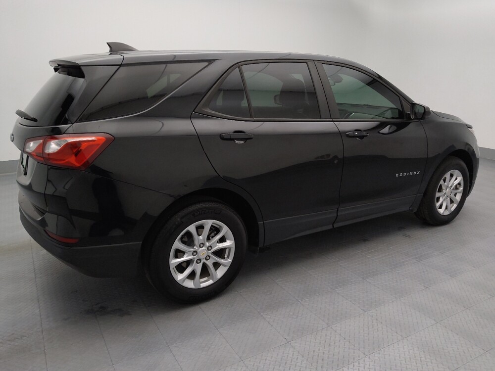 2020 Chevrolet Equinox in Independence, MO 64055 - 18132458 10