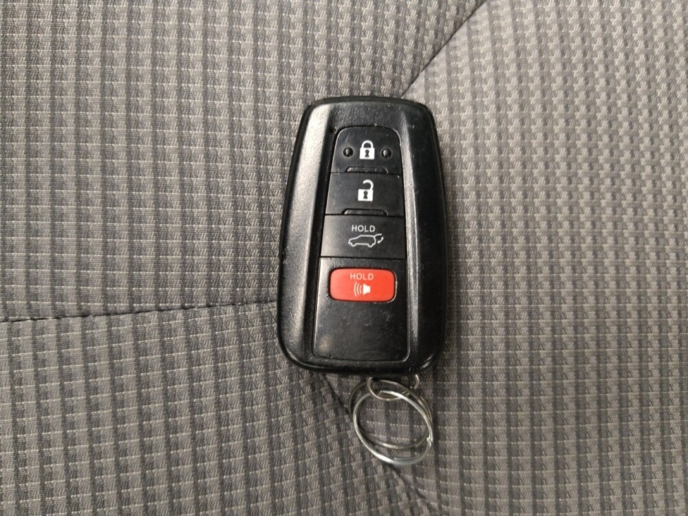 2022 Toyota Highlander in Springfield, MO 65807 - 18132459 32