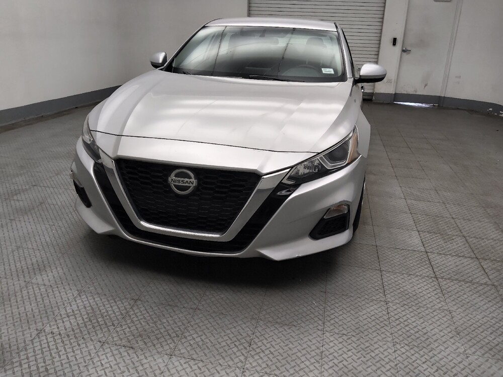 2020 Nissan Altima in Lombard, IL 60148 - 18132461 15