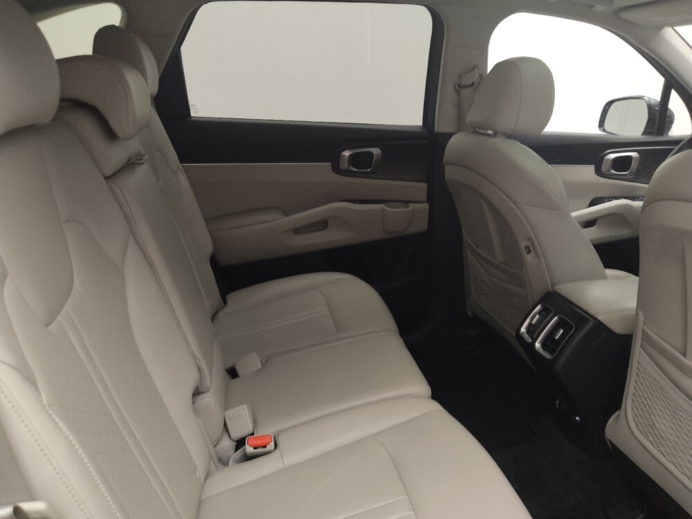 2021 Kia Sorento in Des Moines, IA 50310 - 18132462 19