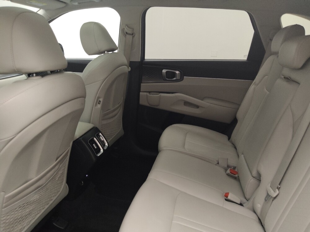 2021 Kia Sorento in Des Moines, IA 50310 - 18132462 18