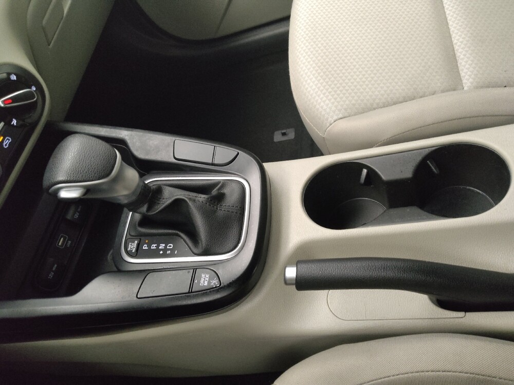 2025 Kia Soul in Peoria, IL 61615 - 18132464 26