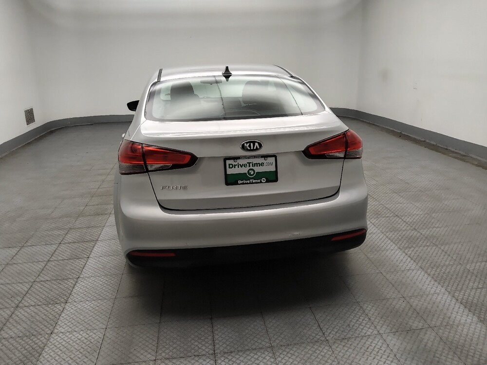 2018 Kia Forte in Lombard, IL 60148 - 18132465 6