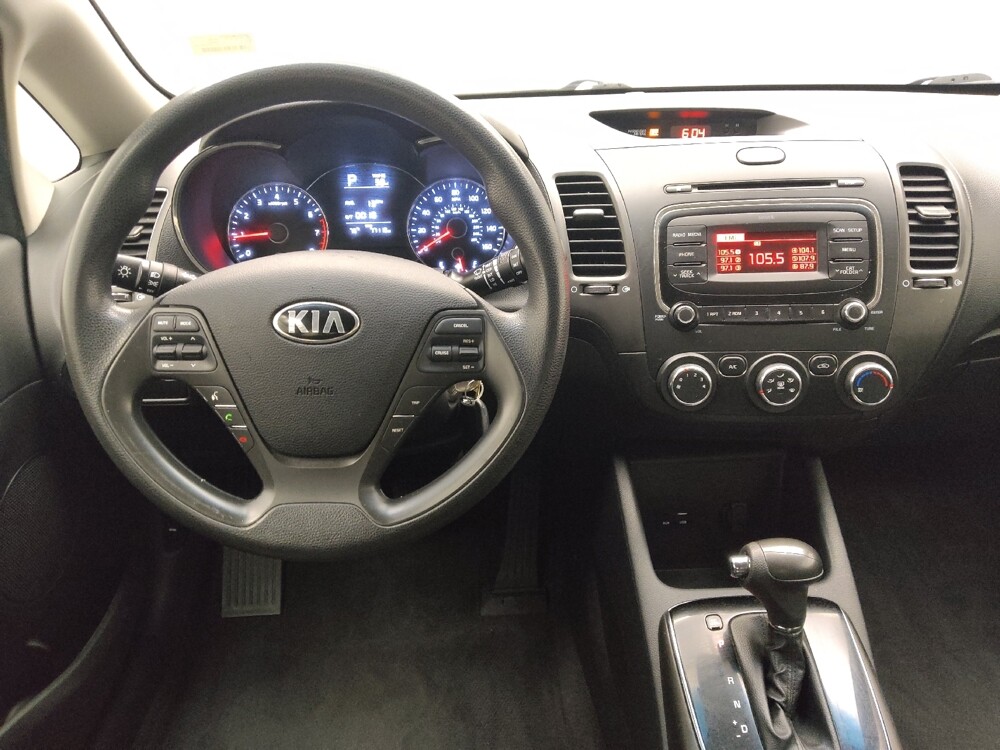 2018 Kia Forte in Lombard, IL 60148 - 18132465 22