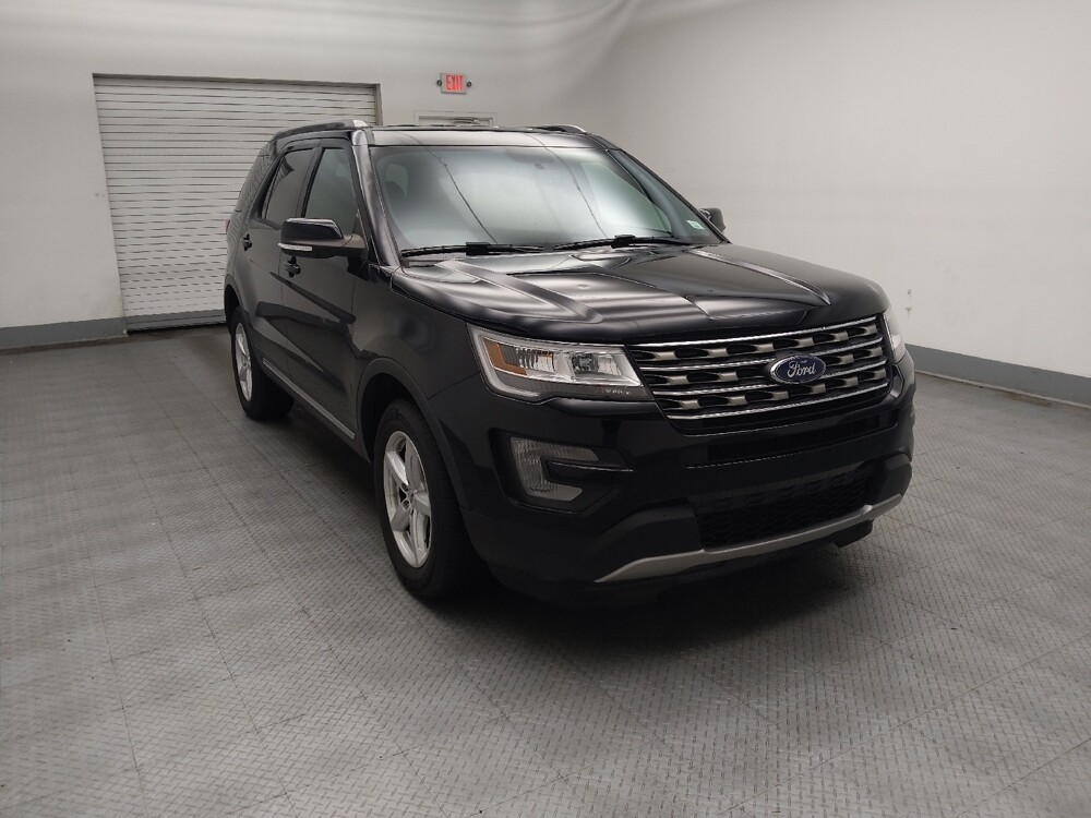 2017 Ford Explorer in Des Moines, IA 50310 - 18132467 13