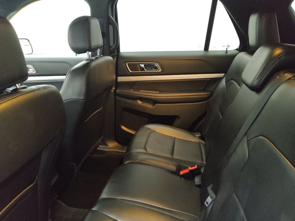 2017 Ford Explorer in Des Moines, IA 50310 - 18132467 18