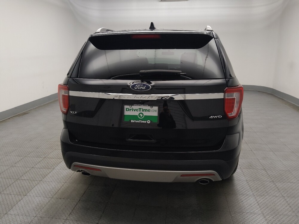 2017 Ford Explorer in Des Moines, IA 50310 - 18132467 7