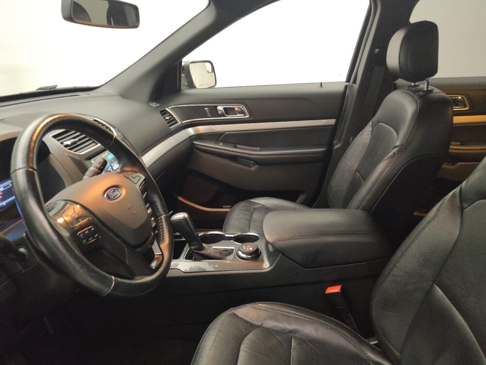 2017 Ford Explorer in Des Moines, IA 50310 - 18132467 17