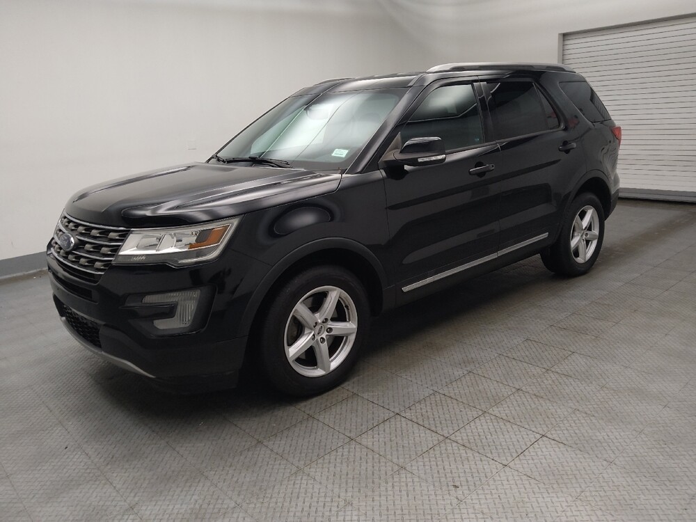 2017 Ford Explorer in Des Moines, IA 50310 - 18132467 2
