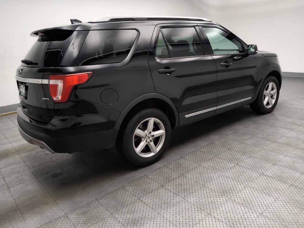 2017 Ford Explorer in Des Moines, IA 50310 - 18132467 10