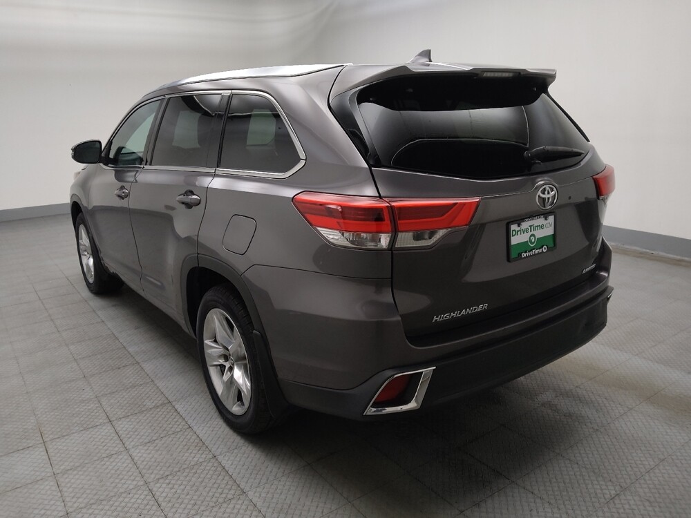 2018 Toyota Highlander in Lombard, IL 60148 - 18132470 5