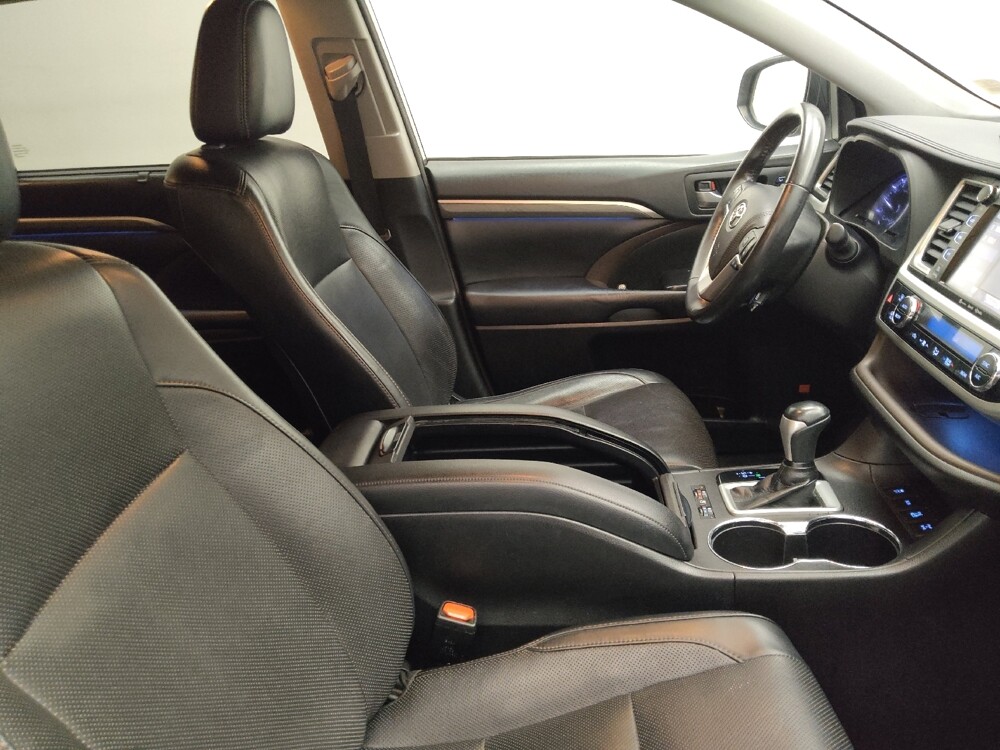 2018 Toyota Highlander in Lombard, IL 60148 - 18132470 21