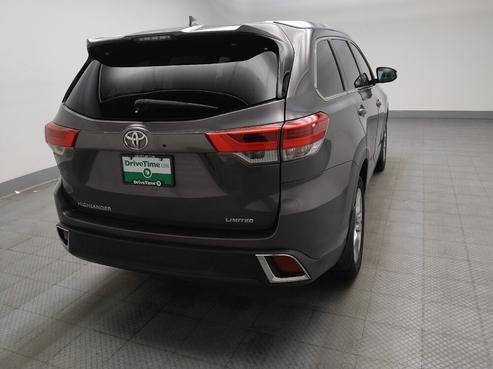 2018 Toyota Highlander in Lombard, IL 60148 - 18132470 9