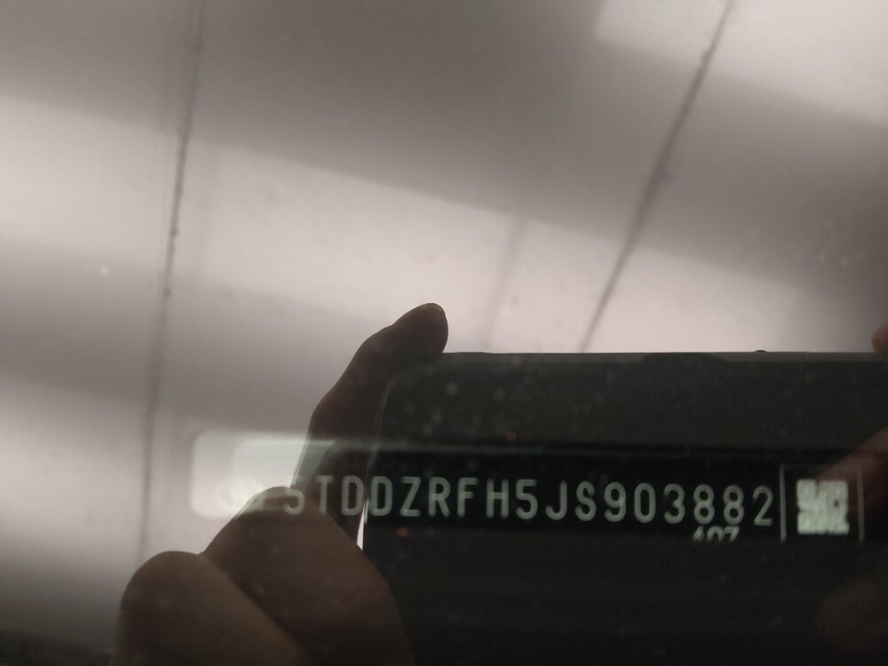 2018 Toyota Highlander in Lombard, IL 60148 - 18132470 33