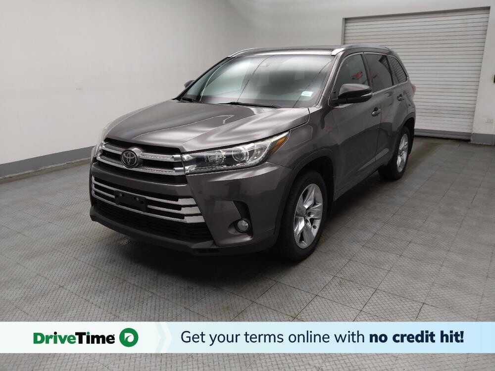 2018 Toyota Highlander in Lombard, IL 60148 - 18132470