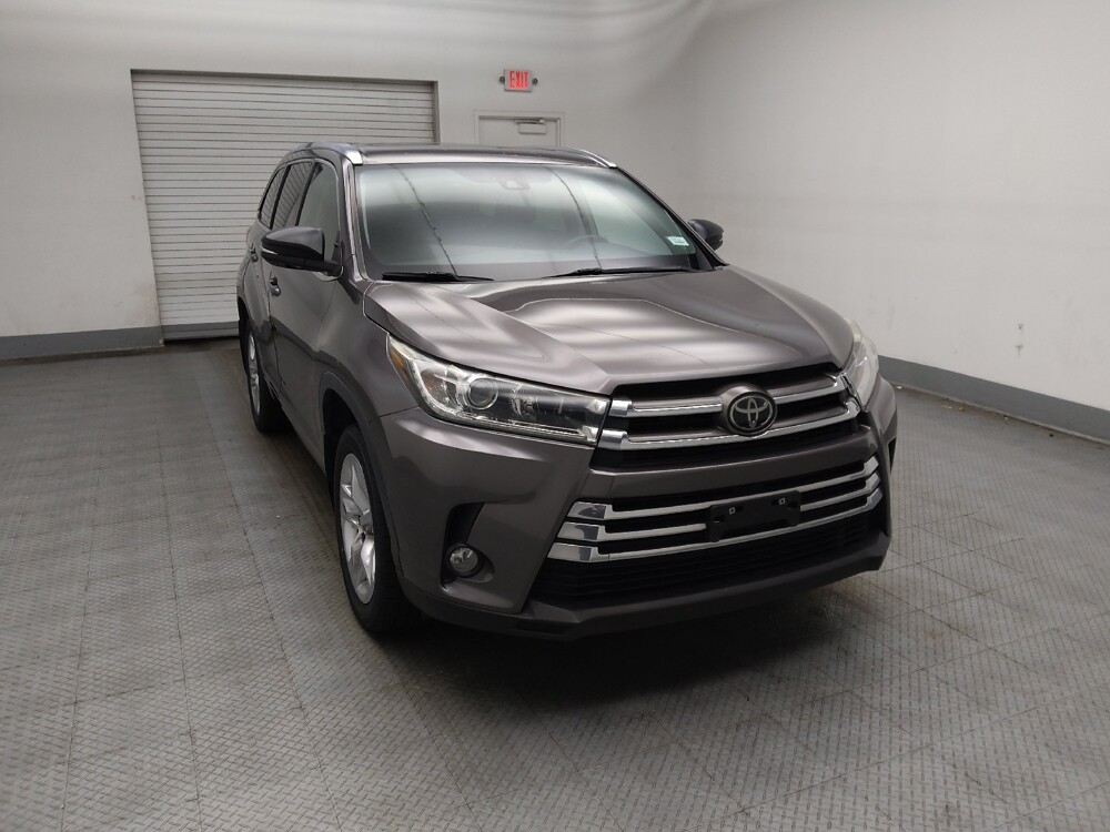 2018 Toyota Highlander in Lombard, IL 60148 - 18132470 13