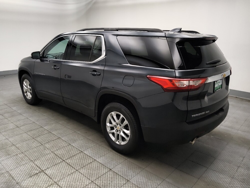 2019 Chevrolet Traverse in Des Moines, IA 50310 - 18132471 3