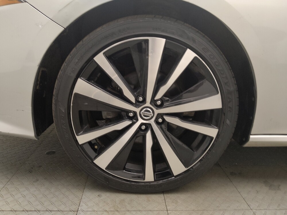 2020 Nissan Altima in Des Moines, IA 50310 - 18132473 31