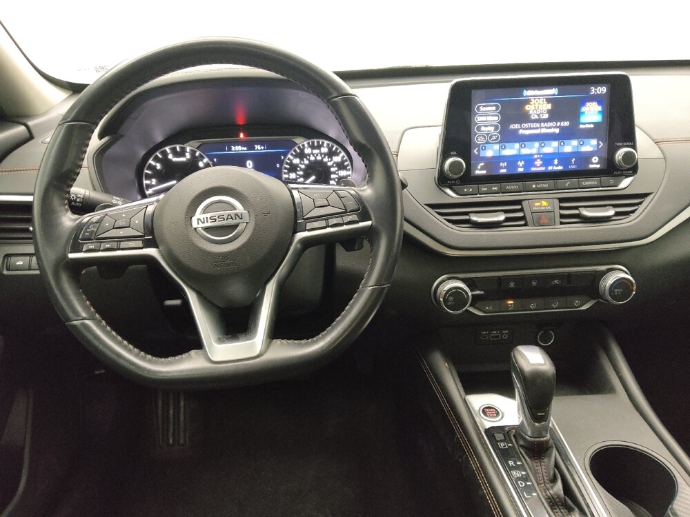 2020 Nissan Altima in Des Moines, IA 50310 - 18132473 22